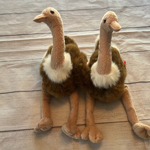 ⭐️HP⭐️ Ty Beanie Buddies “Stretch” the ostrich. Set/2. Large: approx 16”. - Picture 2 of 16